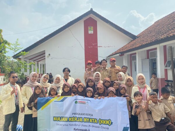KKN UNUGHA Kelompok O3 Adakan Edukasi Anti-Bullying di SD Negeri 02 Panulisan